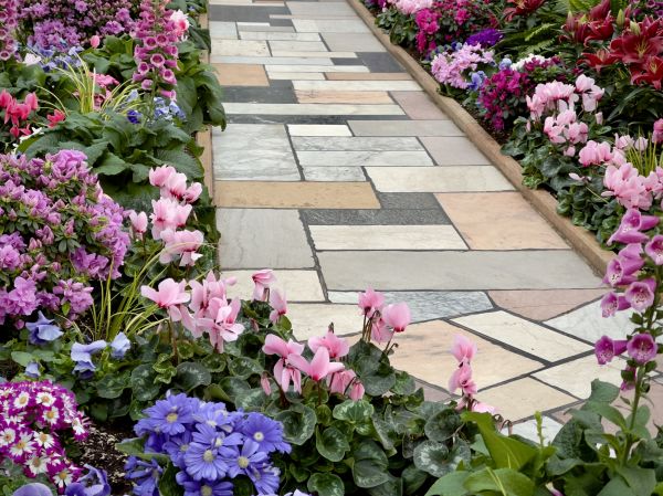 Cost of Garden Path Installation in Rockford